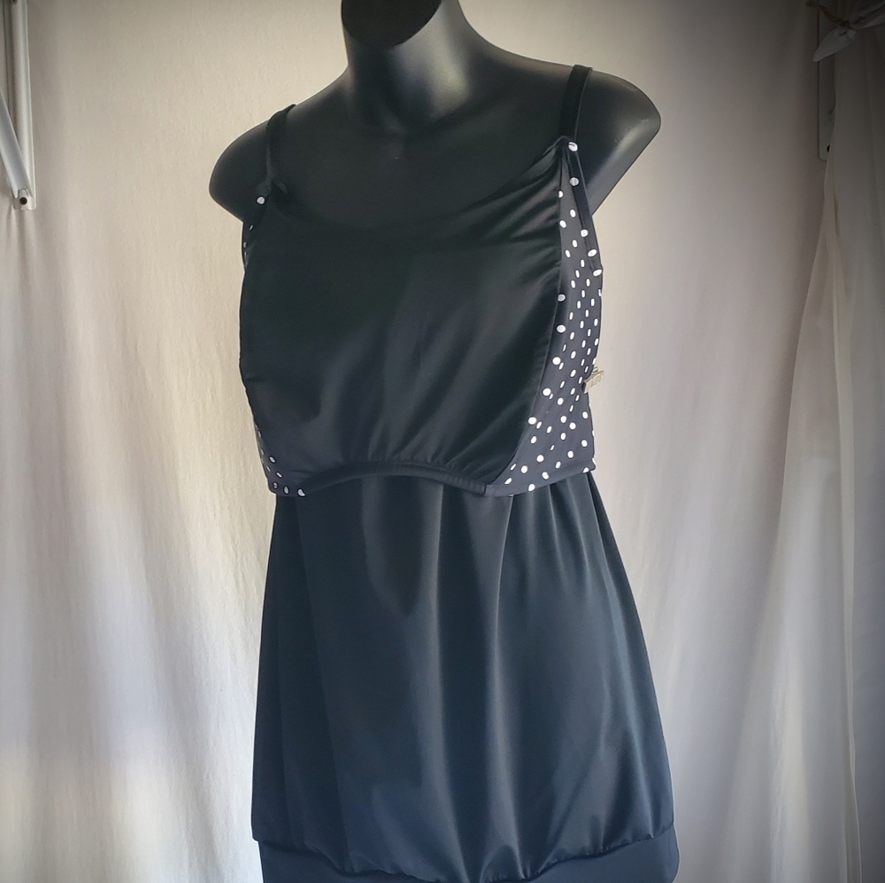 Woman's 2piece bathing suit  size 22 top 3x bottom